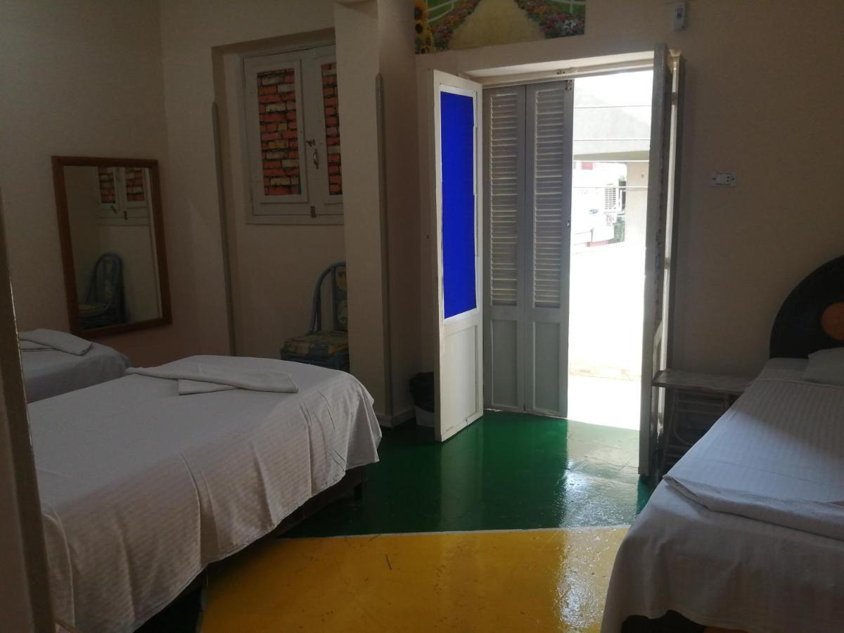 BOB MARLEY jamaica HOTEL LUXOR Exterior foto