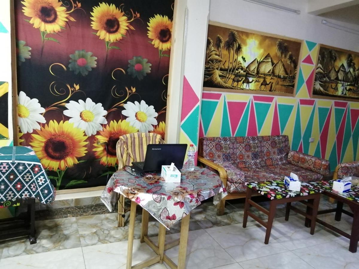 BOB MARLEY jamaica HOTEL LUXOR Exterior foto